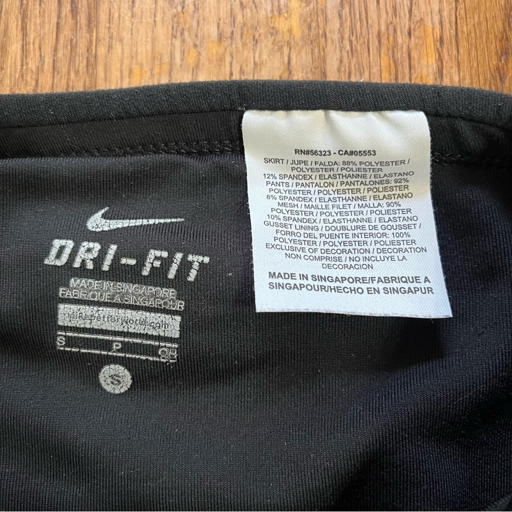 Nike Black Skirted Leggings Dri-FIT Apparel Size Small - Picture 2 of 5